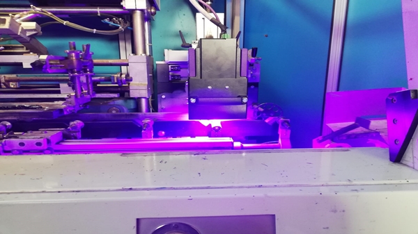 What industries are commonly used for UVLED lamp curing equipment and what are its application areas?